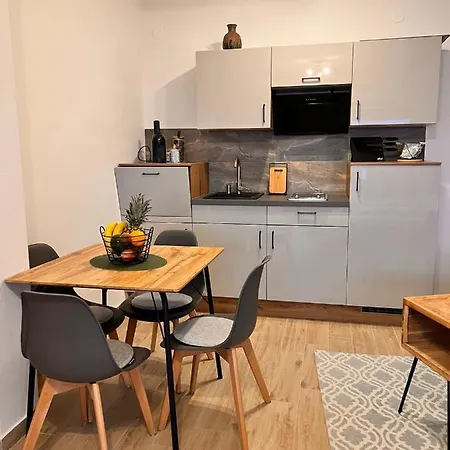 Tin Apartmán Starigrad Paklenica