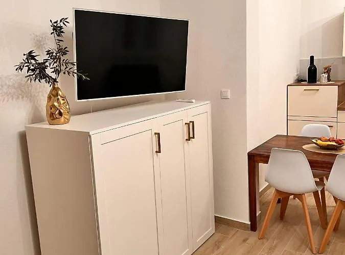 Tin Starigrad Paklenica